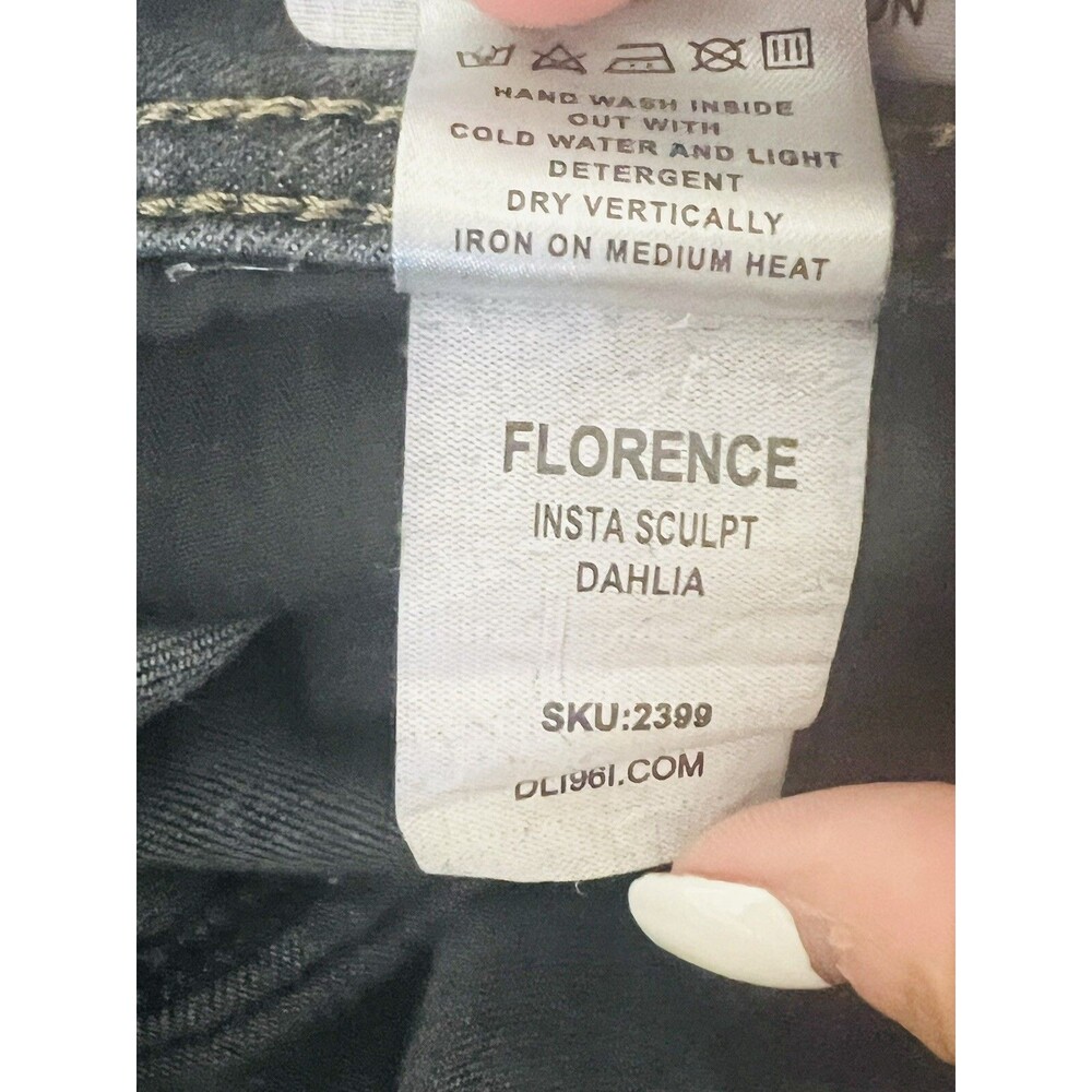 DL1961 Size 29 Florence Instasculpt Dahlia Printed Black Denim - Picture 11 of 11